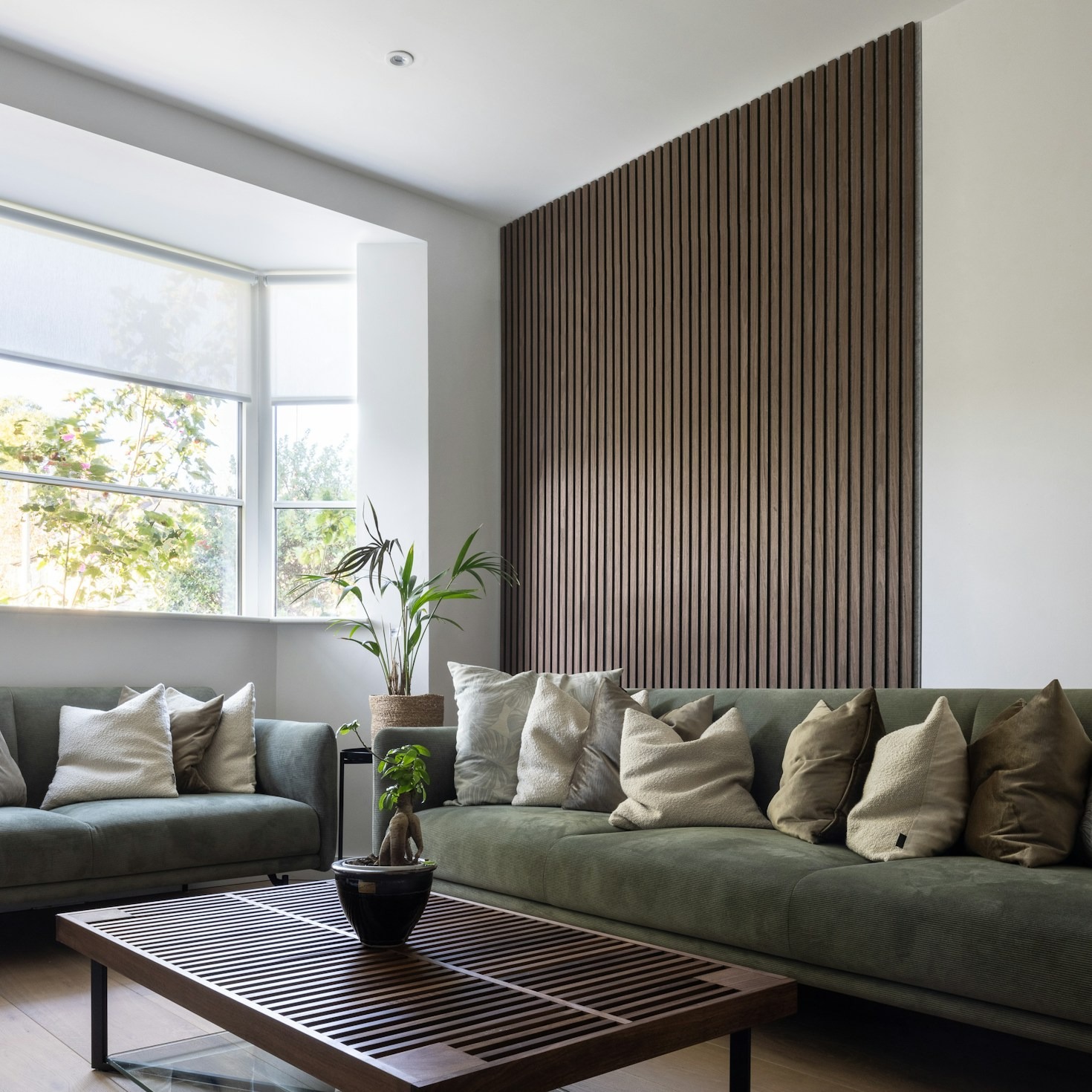 The Minimalist Guide to Cozy Interior Design